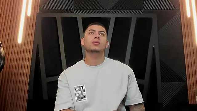 marco garciia  online show from 10.09.25