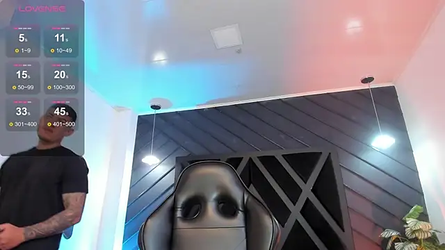 marco garciia  online show from 12.15.25