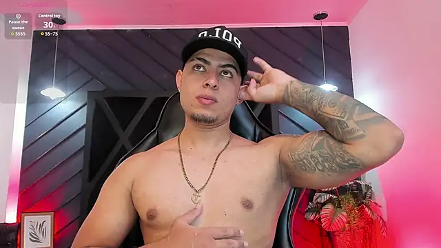 marco garciia  online show from 12.18.25