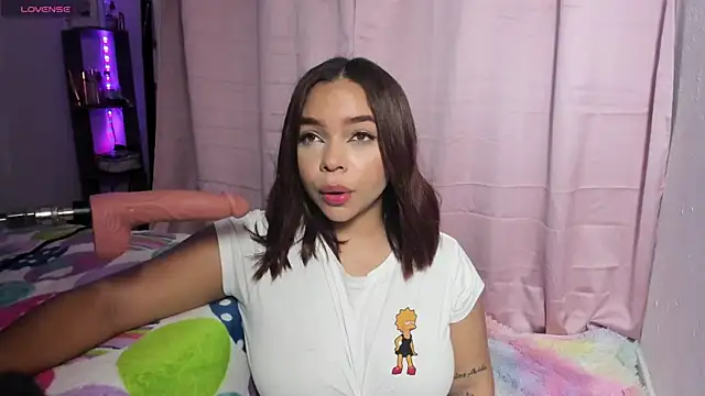 ImSofiVega online show from 10.30.25