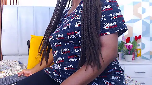 AmbarSmit online show from 07.18.26