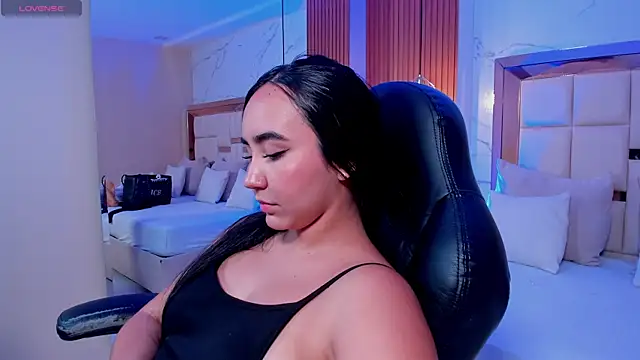 julieta rosee online show from 05.05.26