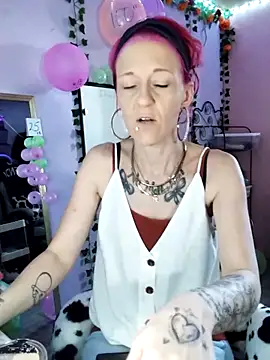 Purple2StayThnxx online show from 10.10.25