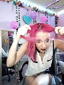 Purple2StayThnxx online show from 10.16.25