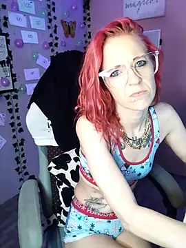 Purple2StayThnxx online show from 11.23.25