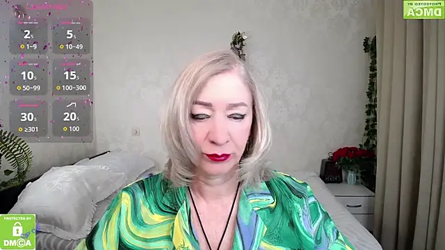 hunters woman online show from 04.30.26
