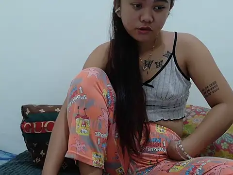 Snapshot of naughtyasian_girl chatting on 04.19.26 naughtyasian girl online show from 04.19.26