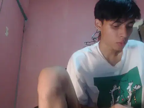 Snapshot of Kyoshi_19 chatting on 05.26.26 Kyoshi 19 online show from 05.26.26
