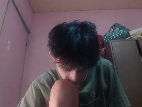 Snapshot of Kyoshi_19 chatting on 06.22.26 Kyoshi 19 online show from 06.22.26