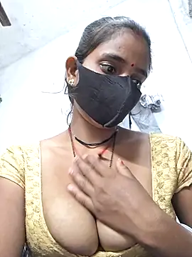 RAYI Queen 3 online show from 11.24.25