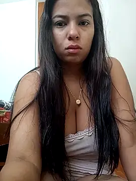 Snapshot of IsabellaLuxe chatting on 09.24.25 IsabellaLuxe online show from 09.24.25