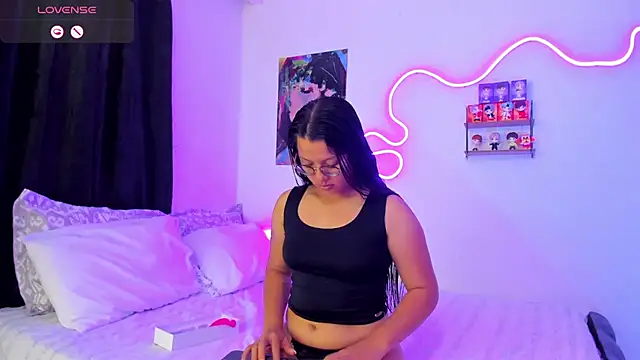 Dilan and Mia online show from 10.11.25