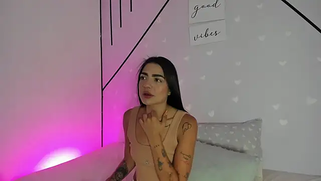 Snapshot of MiahCornell_ chatting on 03.16.26 MiahCornell online show from 03.16.26