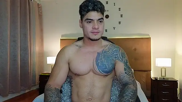 Snapshot of Steven_Velez chatting on 03.02.26 Steven Velez online show from 03.02.26