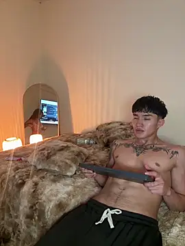 Snapshot of myc_hot chatting on 03.08.26 myc hot online show from 03.08.26