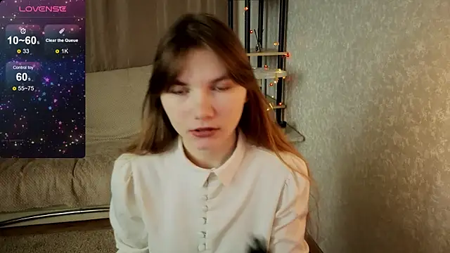 Snapshot of Nika_OMG chatting on 11.22.25 Nika OMG online show from 11.22.25