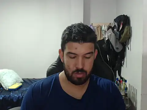 Axel11113 online show from 10.11.25