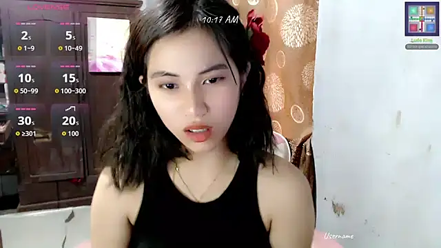 Snapshot of Rainea149 chatting on 07.17.26 Rainea149 online show from 07.17.26
