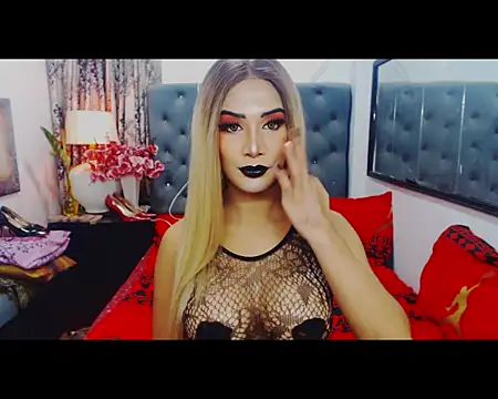 Snapshot of Mistress4fun chatting on 03.30.26 Mistress4fun online show from 03.30.26