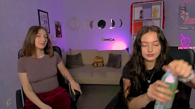 Snapshot of eva_smiith_ chatting on 05.18.26 eva smiith online show from 05.18.26