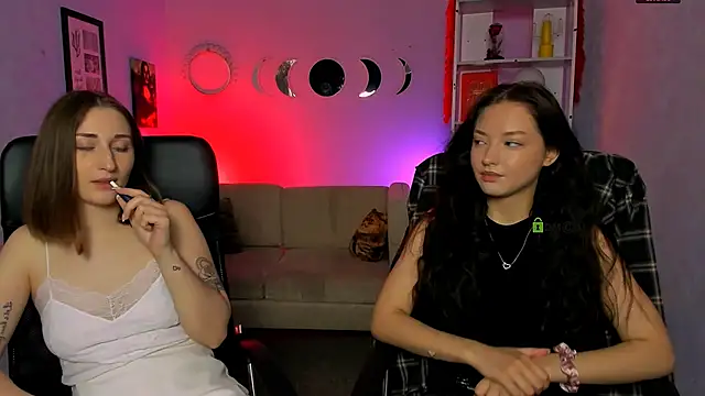 Snapshot of eva_smiith_ chatting on 05.22.26 eva smiith online show from 05.22.26