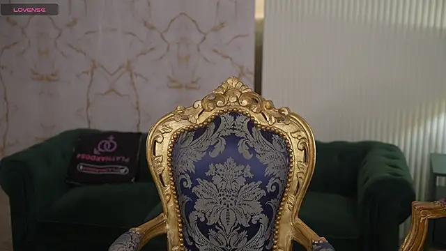 Esmie Smile online show from 02.19.26