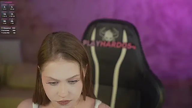 Esmie Smile online show from 03.20.26