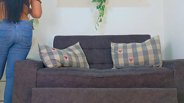 RiriiBrunette   online show from 05.09.26