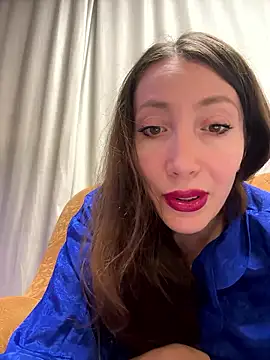 Snapshot of HellaryTourent chatting on 01.16.26 HellaryTourent online show from 01.16.26