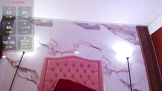 Snapshot of AlyaThompson chatting on 10.15.25 AlyaThompson online show from 10.15.25