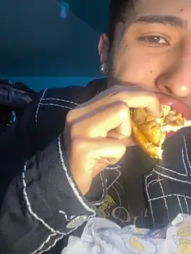 Snapshot of pabonsito chatting on 10.01.25 pabonsito online show from 10.01.25