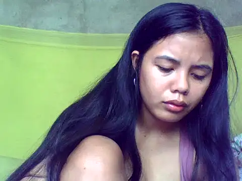 sweet heaven00 online show from 10.17.25