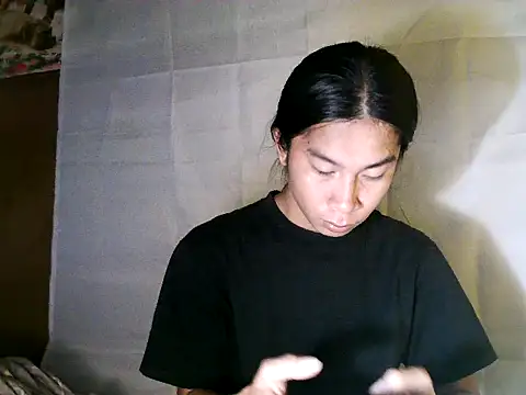 Asian PrettyAle online show from 12.16.25