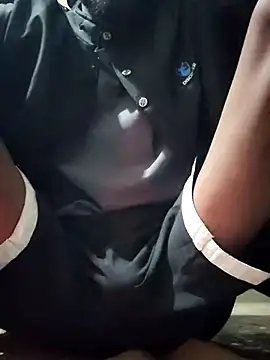 Snapshot of RAYI_Queen_4 chatting on 12.01.25 RAYI Queen 4 online show from 12.01.25