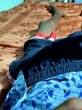 Snapshot of RAYI_Queen_4 chatting on 02.18.26 RAYI Queen 4 online show from 02.18.26