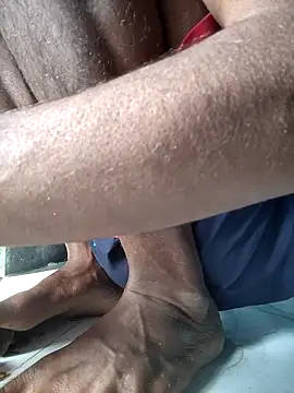 Snapshot of RAYI_Queen_4 chatting on 02.19.26 RAYI Queen 4 online show from 02.19.26