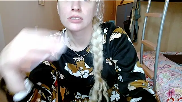 SatinQueen90 online show from 11.21.25