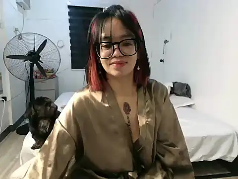 Snapshot of eattmebabyy chatting on 06.24.26 eattmebabyy online show from 06.24.26