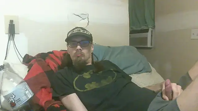 Snapshot of dandonn chatting on 09.16.25 dandonn online show from 09.16.25