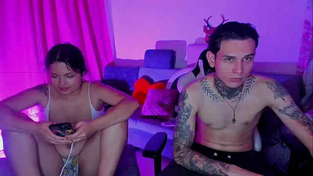 Snapshot of Dulci6_nea9 chatting on 09.15.25 Dulci6 nea9 online show from 09.15.25