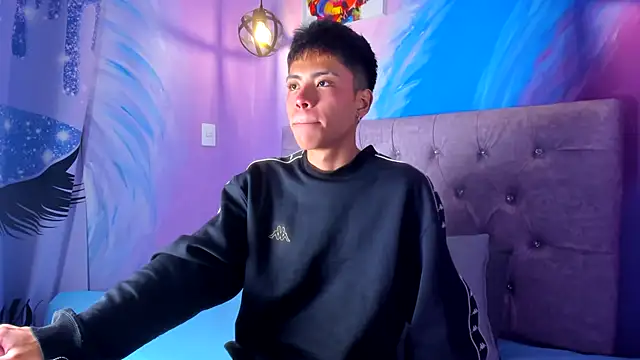 MaxiWildd online show from 12.02.25