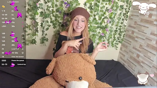 Snapshot of Amy_Moonlight chatting on 06.12.26 Amy Moonlight online show from 06.12.26