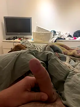 Snapshot of carapace31 chatting on 12.20.25 carapace31 online show from 12.20.25