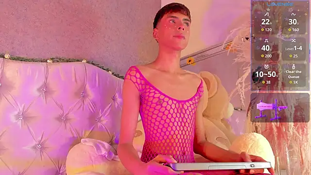 PrincePoppy online show from 09.14.25