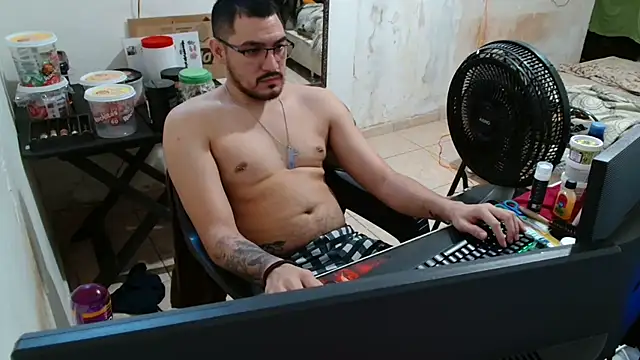 Leonino231 online show from 11.07.25