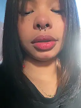 Snapshot of PamelaCullen chatting on 12.03.25 PamelaCullen online show from 12.03.25