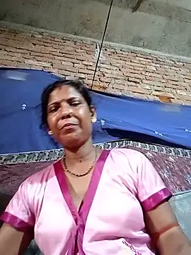 Snapshot of Savita992 chatting on 06.28.26 Savita992 online show from 06.28.26