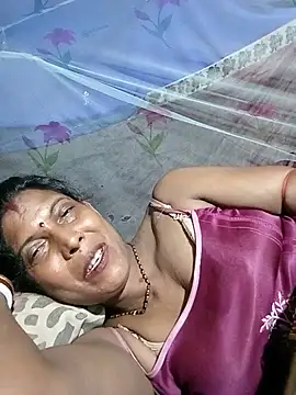 Snapshot of Savita992 chatting on 07.07.26 Savita992 online show from 07.07.26