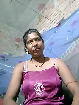 Snapshot of Savita992 chatting on 07.18.26 Savita992 online show from 07.18.26