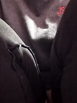 Snapshot of opna8 chatting on 02.16.26 opna8 online show from 02.16.26